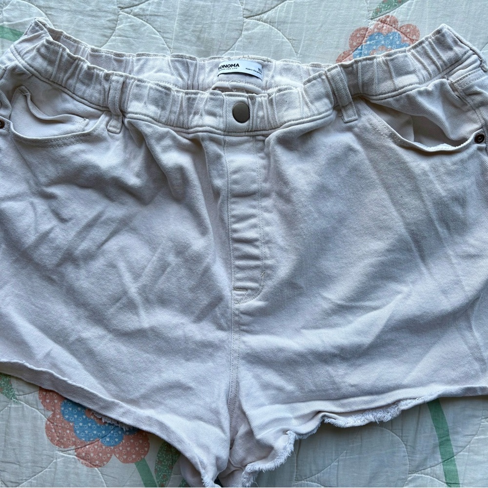 Sonoma Women's High Waist Cream Shorts